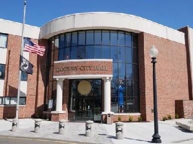 Danbury 1 1